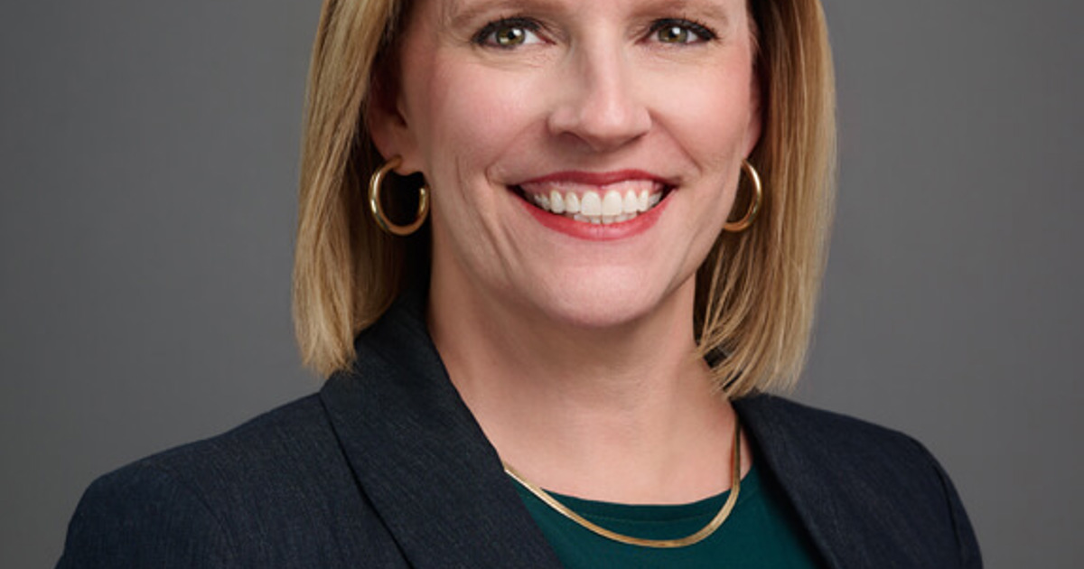 Tracy Labahn, PT, MBA | Midwest Orthopaedics at Rush