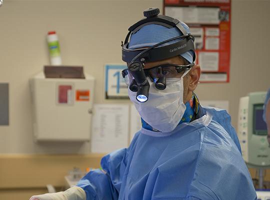 dr kern singh in operating room